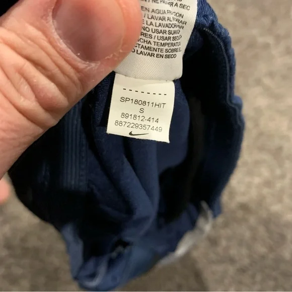 Men’s Nike Shorts - Picture 2 of 2